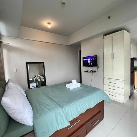 Aparthotel Manhattan Heights Tower D Manila Exterior foto