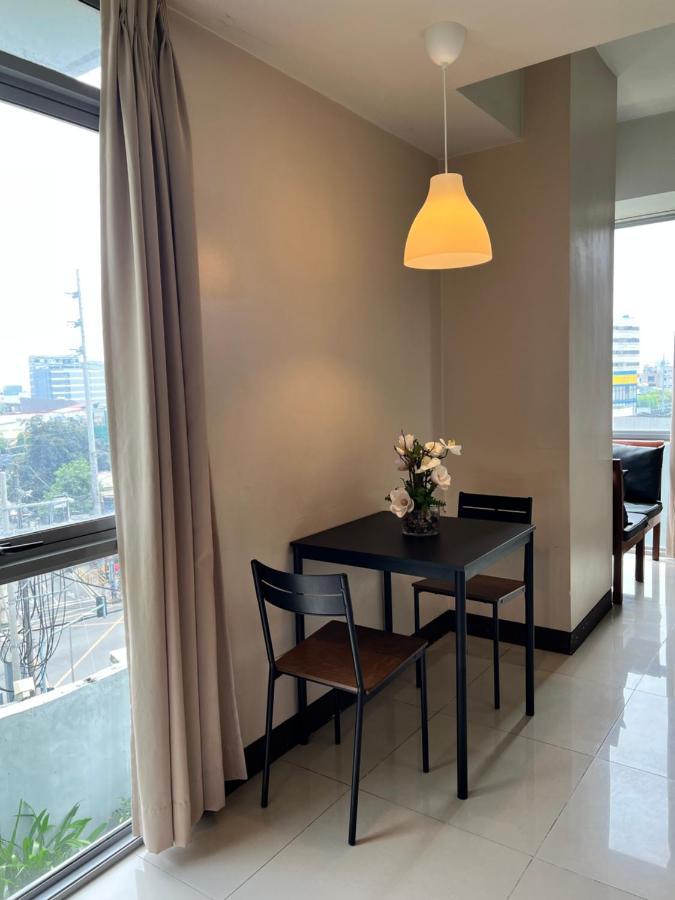 Aparthotel Manhattan Heights Tower D Manila Exterior foto