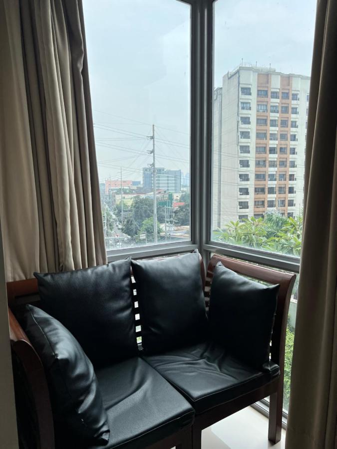 Aparthotel Manhattan Heights Tower D Manila Exterior foto